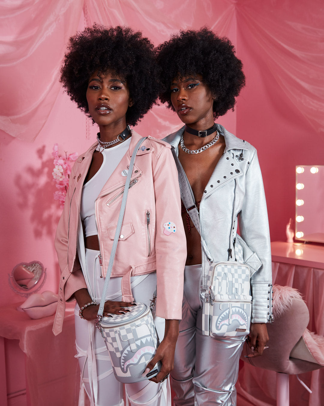 XTC LA PALAIS PAINTBUCKET BAG